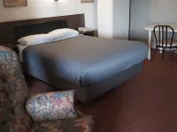 Alpine Lodge Motel & Restaurant Hotels in Grande Cache