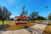 Walk to Park! Family-Friendly Laredo Home w/ Yard - 2 Sao
