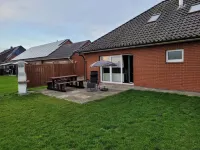 Vacation apartment with garden in Drochtersen Hotels in Drochtersen