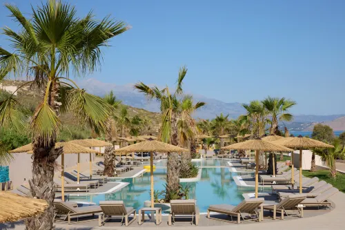 Oros Luxury Beach Resort - Pools
