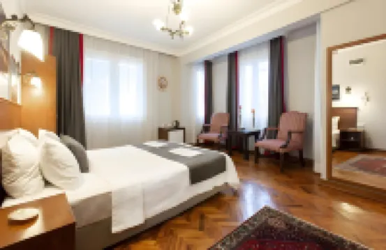 Queen Seagull Boutique Hotel