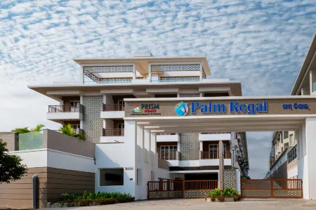 Palm Regal Resort