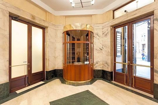 AH - Fashion District