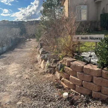 Gould’s Hideaway off street parking, close to Sand Hollow, Quail & Zion.