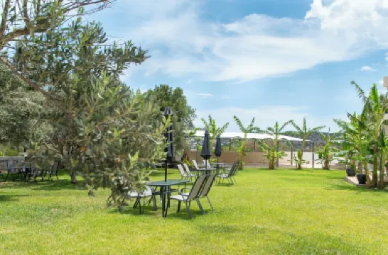 Airscape Hotel Free Shuttle from Athen's Airport Hotels near Metropolitan Expo