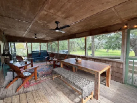 Charming Historic Cottage with Screened Porch - Quaint Coastal Retreat