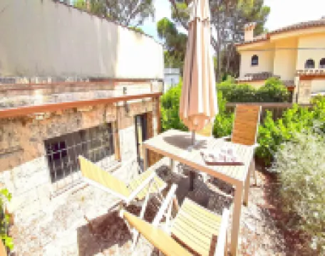 Apartment for 5 People in Costa Brava