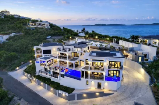 Luxury Villa in Cabrita Point- Christmas Cove Villa with Pickleball & Basketball