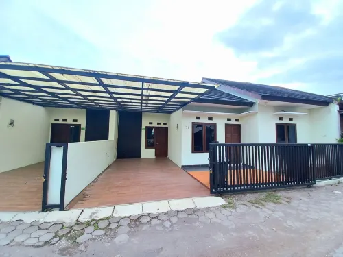Homestay Syariah Jakal by Simply Homy - Kitchenette