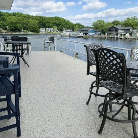 Couples Waterfront Condo Saugatuck Kayak-Beach-Hike-Kayak  Outdoor Heated Pool