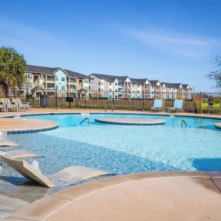 Landing Apartments Austin - Lockhart