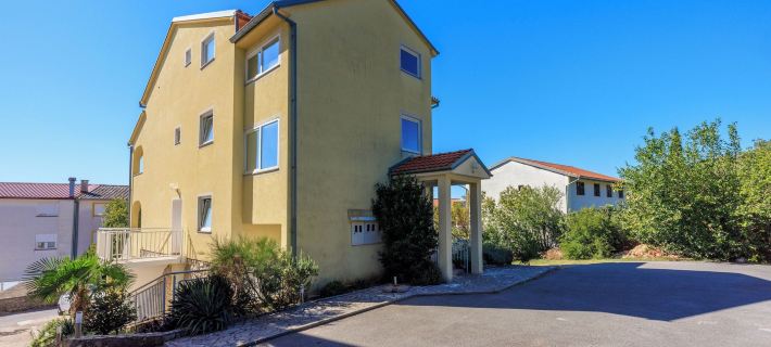 Apartments Petak Hotels in Dramalj