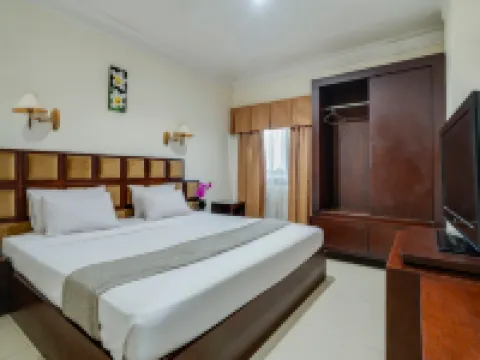 Hotel Denpasar Makassar by LIFE Hotels in Makassar