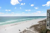 Condo IS on the Beach!  240+ 5-Star Reviews - Tiki Bar - 3 Pools - 2 Hot Tubs - Beach resorts