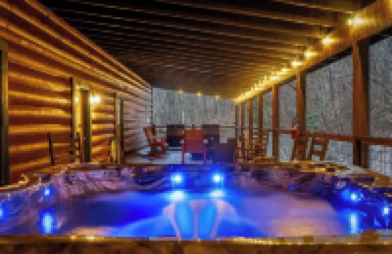Luxury Cabin with Hot Tub, Game Room, Theater, Pool Swim Spa