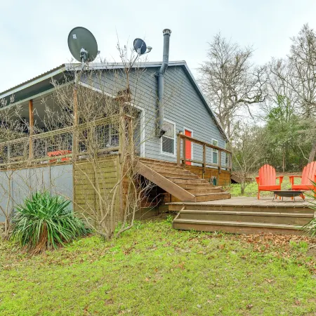 Lakefront Camp Creek Retreat w/ Dock