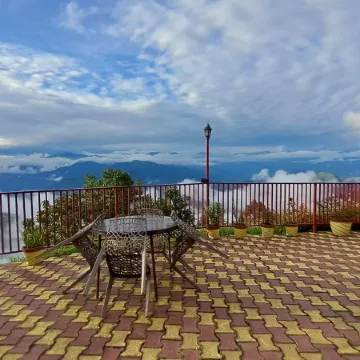 Hotel Himdhara, Near Mall Road Dalhousie