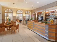 Hôtel Vacances Bleues Royal Westminster Hotels in Menton