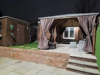 Cozy 2-bedroom Apartment in Tyseley, UK - Perfect City Retreat Hotels in der Nähe von Sarehole Mühle