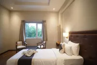 Neel Clarks Inn Express Agra - Inns