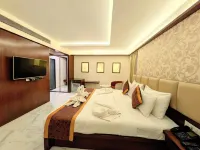 Solaris Hotel and Club