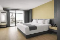 Hotel Catedral - balcony
