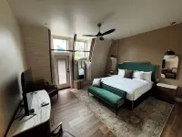 The Q Inn