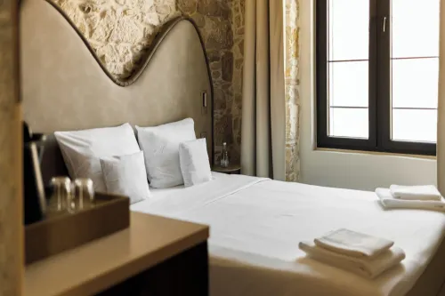Notre Dame Hotel - Self Check-IN