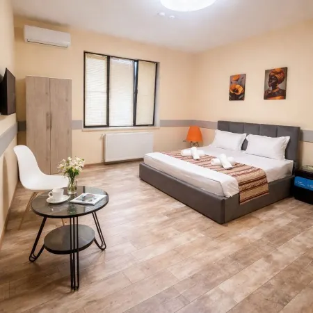 Natali Inn