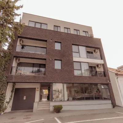 Zen Central Apartments Hotels near Park Piata 1 Mai