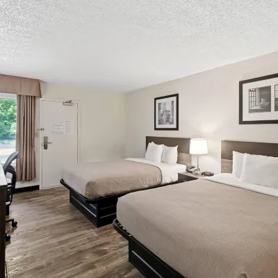 Quality Inn Duluth - Atlanta Northeast Hotels near Medieval Times