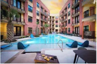 Labor by Stylish Stays - Homestays