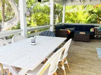 Island Getaway•Beach House•Dock•Pet Friendly•Little Gasparilla Island, WiFi 普拉西達住宿飯店