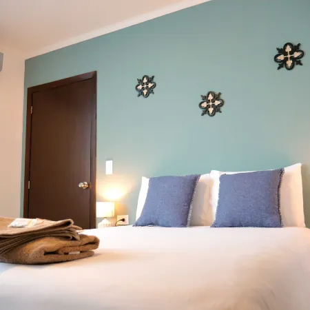 Park View Hostel & Suites
