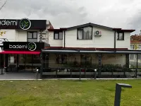 Bademi Room - พร้อมอาหารเช้า