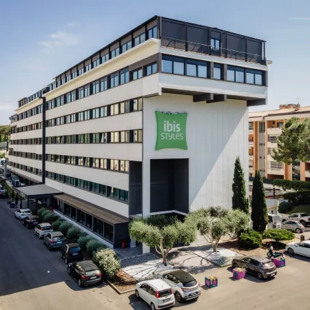 Ibis Styles Roma Aurelia Отели рядом с достопримечательностью «Вилла Карпенья»