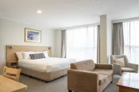 Posthouse Motor Lodge - parking