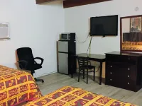 Budget Inn & Suites Hotels in Freer