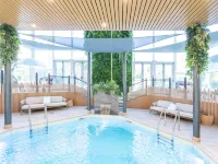 MERCURE GRENOBLE CENTRE PORTE DES ALPES - Pool