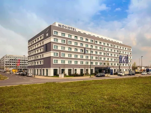 Novotel Düsseldorf Airport - parking