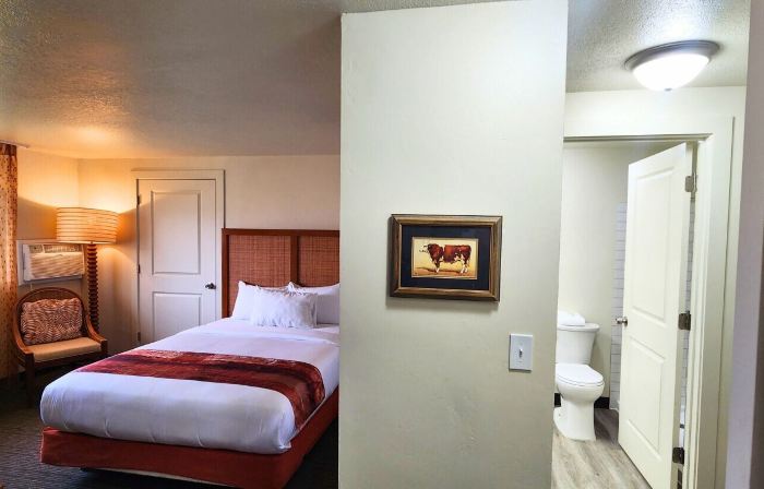 New Western Inn & Suites
