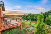 Sojourn Lodging - Mountain view