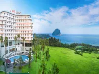 Seogwipo KAL Hotel Hotels near Pyoseon