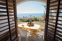Apartment 250 Meters from the Beach: Sea View - Sea View