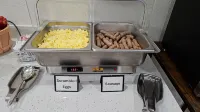 レッド ルーフ  イン &  スイート  ニューポート - ミドルタウン ウーイアリラン - 朝食