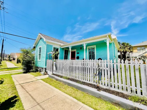 Adorable In Aqua Cottage - 4 stelle