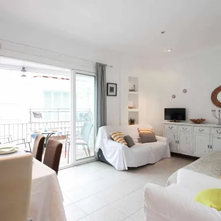 Beach 2 Large Balcones Quiet Rooms Wifi 02