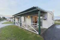 Rose Gardens Holiday Park - Beach