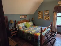 Cozy Bear Paradise  on Weiss Lake  in the foothills of the Appalachian Mountains - 4-Star