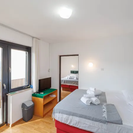Charming Studio for 4 persons in Malinska